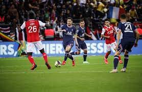 باريس سان جيرمان يتربع على قمة الدوري الفرنسي بعد فوزه على ريمس في أول مشاركة للنجم ميسي